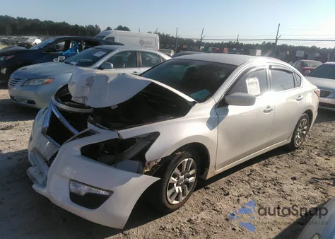 2015 Nissan Altima 2.5/2.5 S/2.5 Sl/2.5 Sv from USA, damaged, VIN 1N4AL3AP9FN318208